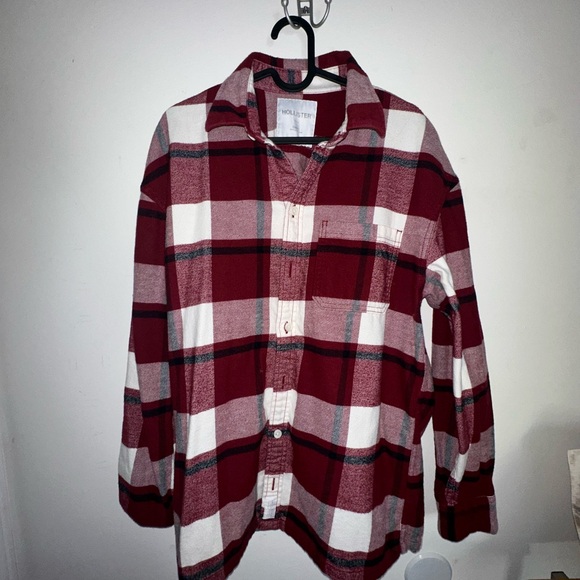 Holister Flannel Bundle - Picture 3 of 4